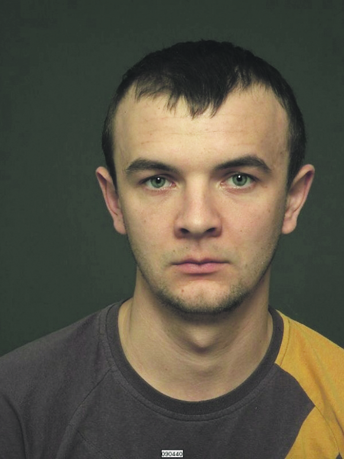 Aliaksandr Burak überfiel in NRW zahlreiche Banken. Die Polizei bittet um Hinweise auf seinen Aufenthaltsort. Foto: Polizei Recklinghausen
