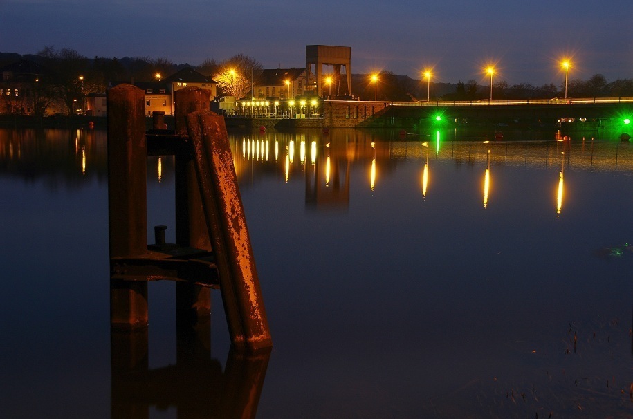 Platz 1 bei der Wahl des Lokalkompass und des Kettwig Kurier zum Foto des Monats April: Klaus Fröhlich und sein Foto der Brücke bei Nacht. Für die Jury die klare Nummer eins.