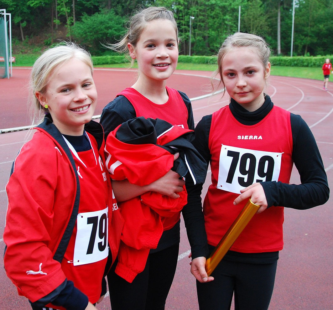 Die 3x800 Meter-Staffel mit Senja Ritzmann, Lorena Martinec und Lisa Küpper liefen eine tolle Zeit.