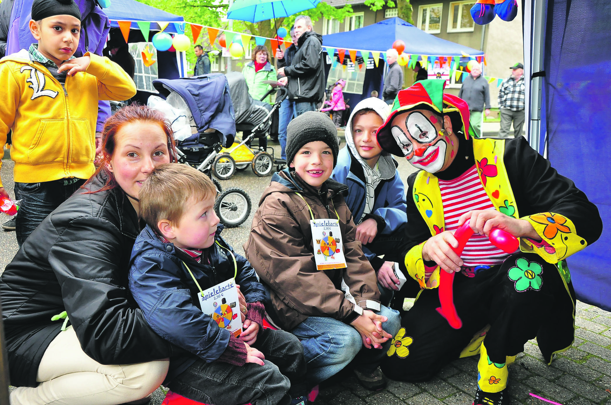 Ein Clown zum Geburtstag: Die Kita gönnte den Besuchern eine Menge Spaß. Foto: Janz