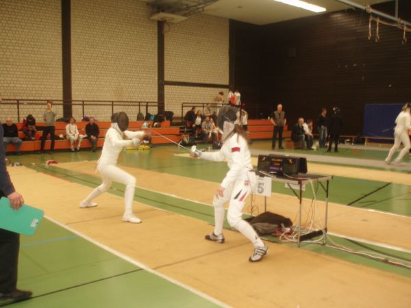 Kendra Bittner (rechts) im Gefecht