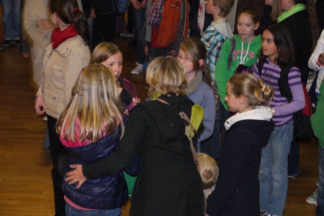 Übergabe an die belgische Familie