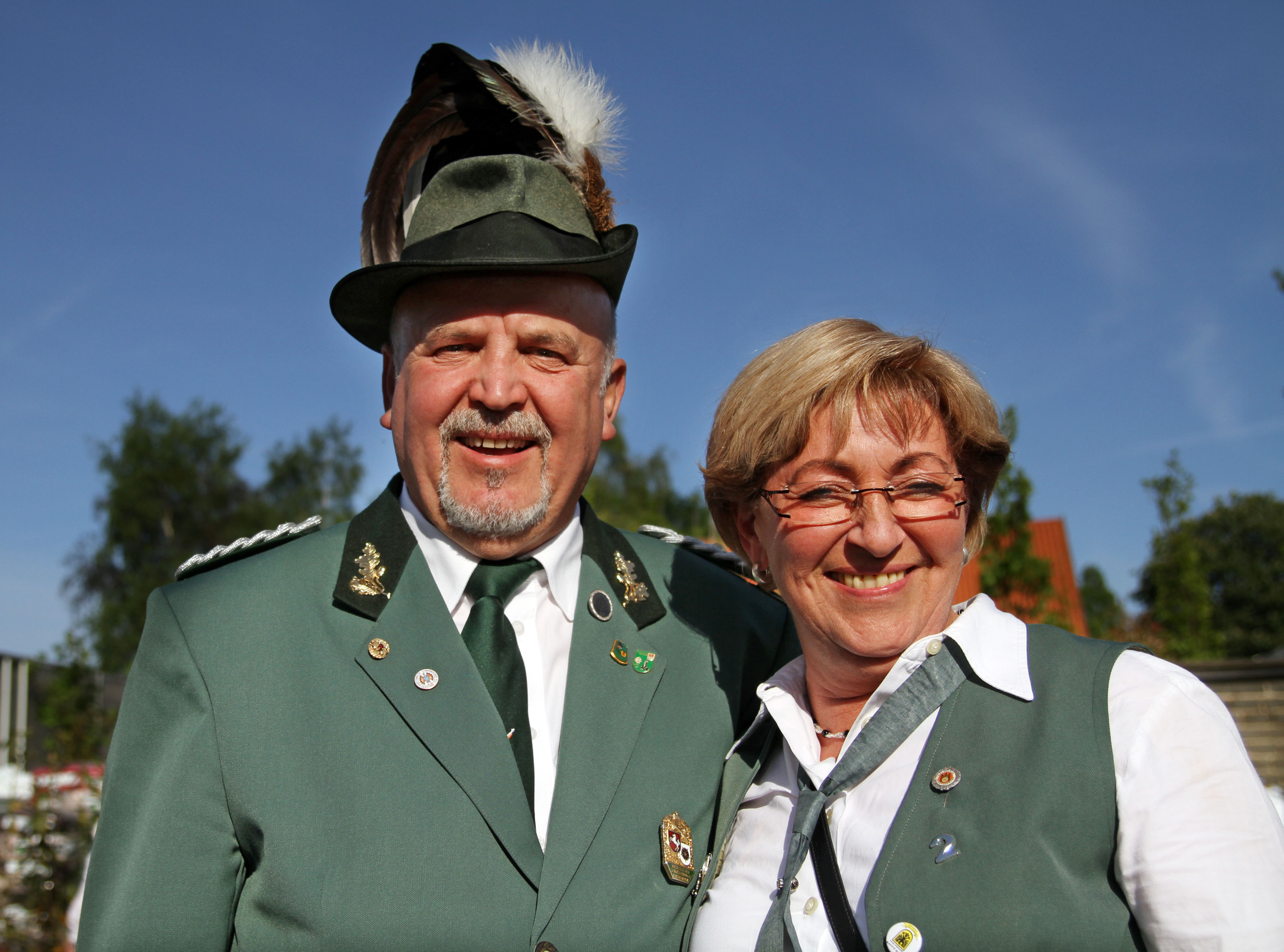 Werner Wittwer und seine Frau Petra. Sie werden das Volk als Werner I.und Petra II. regieren.