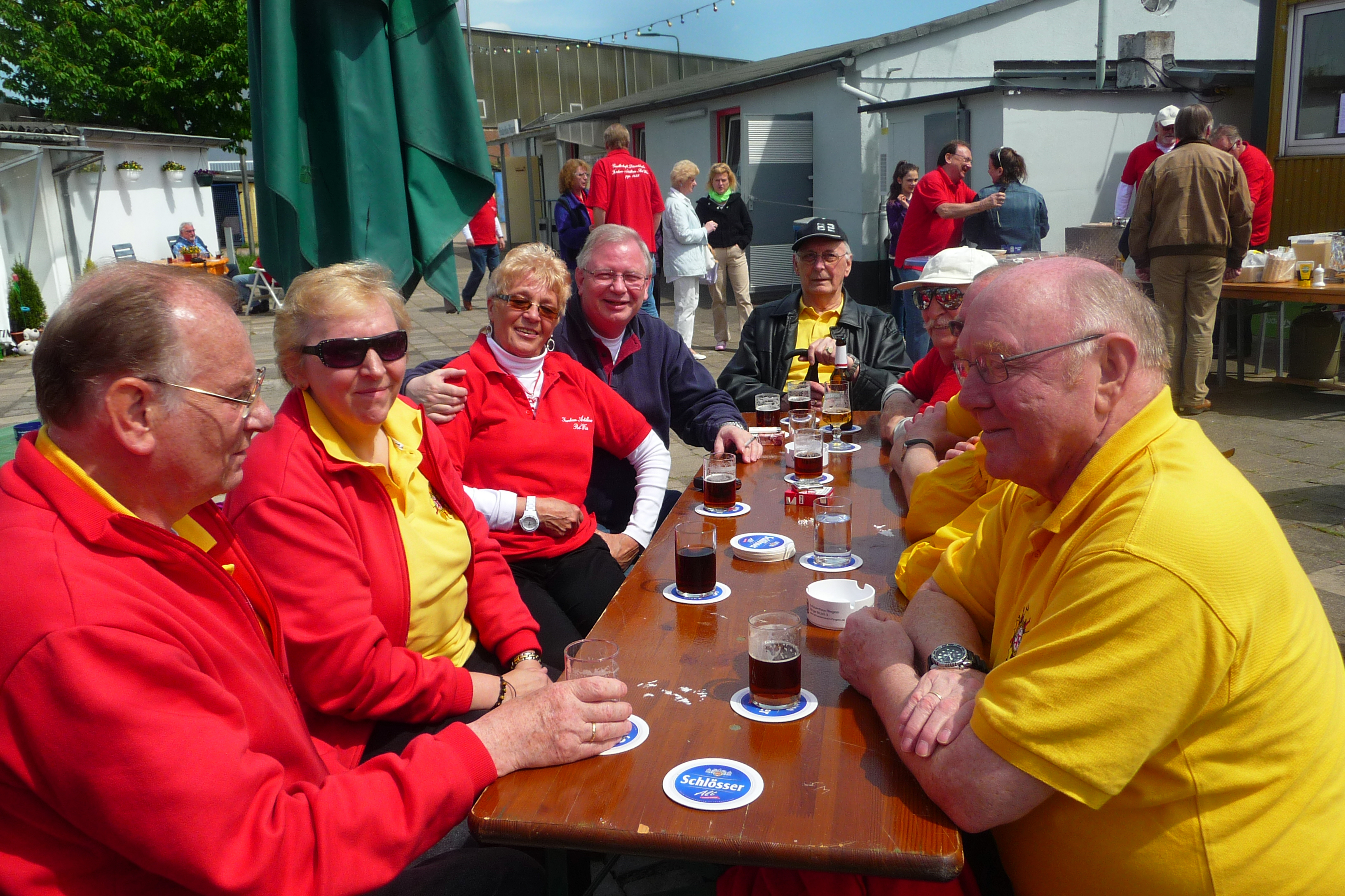 Tolle Stimmung beim Vatertagstreffen der Funkenartillerie Rot-Wiss