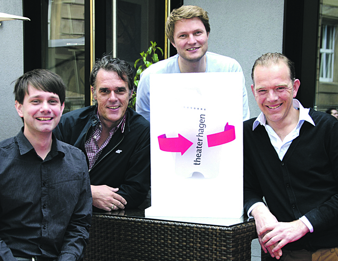 Sie sorgen dafür, dass niemand mehr einsam ins theaterhagen gehen muss. Foto: theaterhagen
