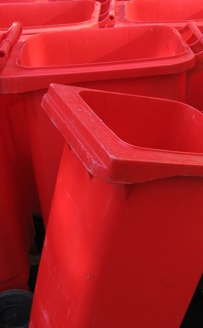 Rote Tonne, Foto: Atelier freiart
