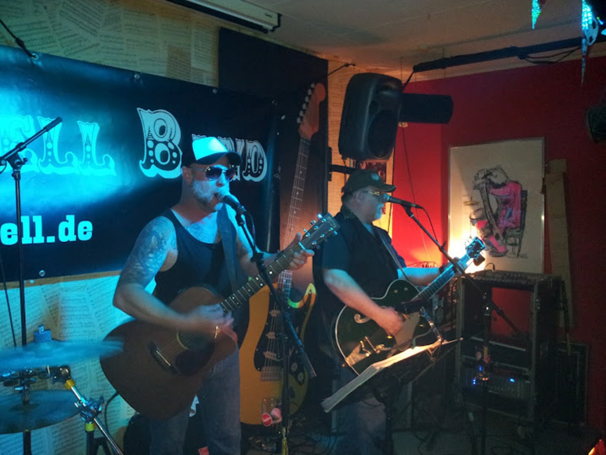 Rebel Teller rockten den Rooster nach bester Art des Hauses - Duisburg