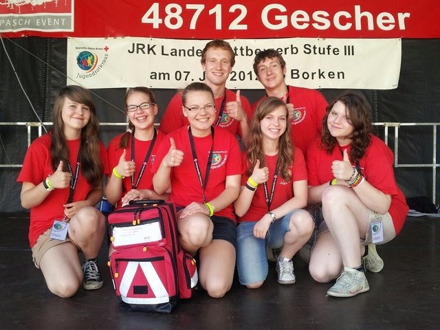 Das Wattenscheider JRK-Team "Young Wattsche" nahm zum ersten Mal an einem Wettkampf auf Landesebene teil.