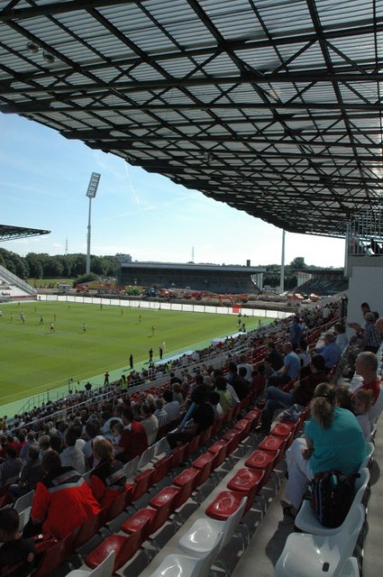 Dreier Im Fußballstadion Dreier Im Fußballstadion