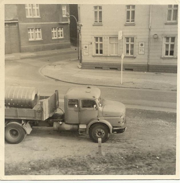 den LKW hat mein Vater gefahren Foto Hesslerstr. Ecke Karlstr. Kneipe hiess Ammon