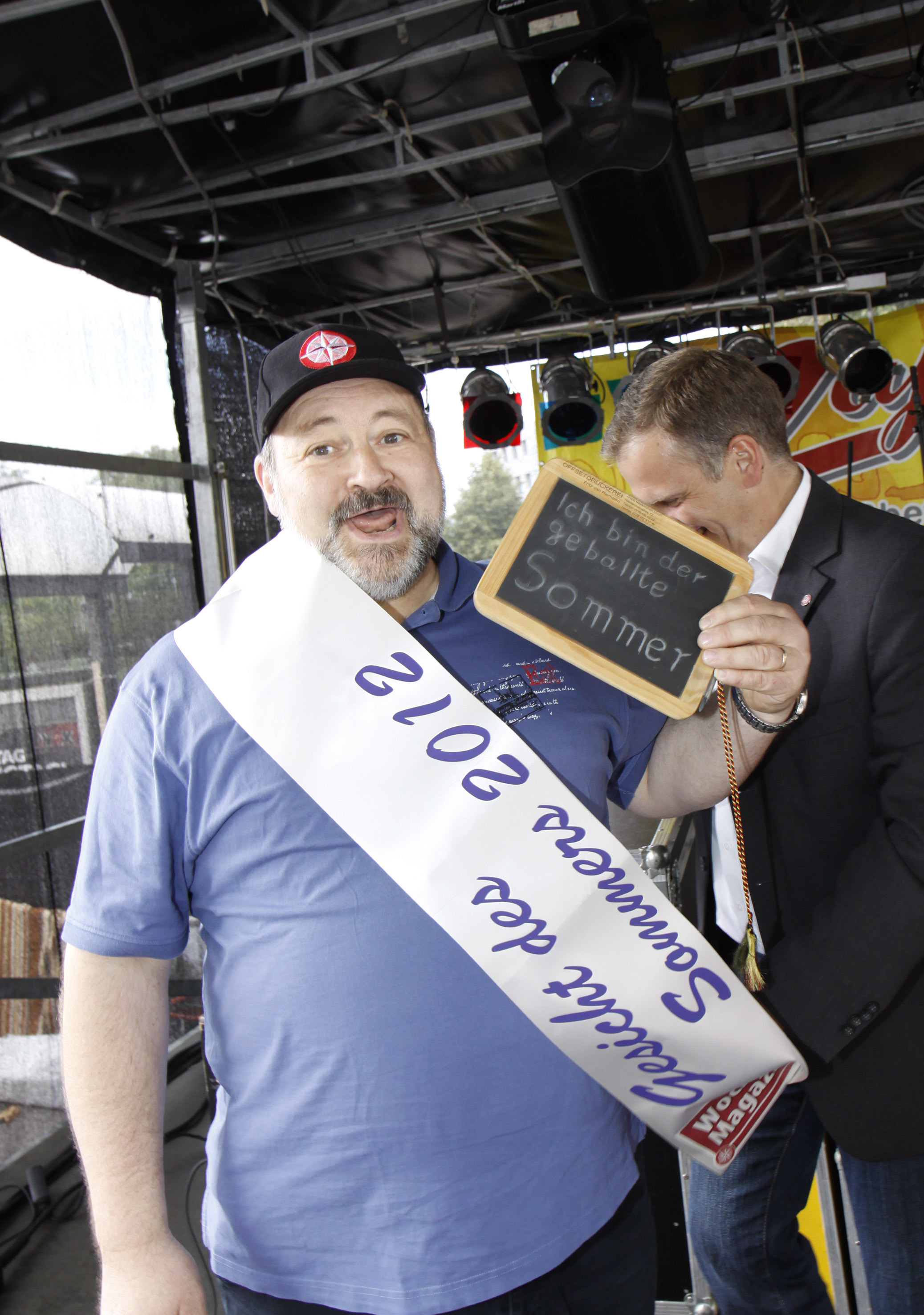 Der glückliche Gewinner, das Gesicht des Sommers 2012, ist Fritz van Rechtern, der nach Bekanntgabe des Ergebnisses total überwältigt war.