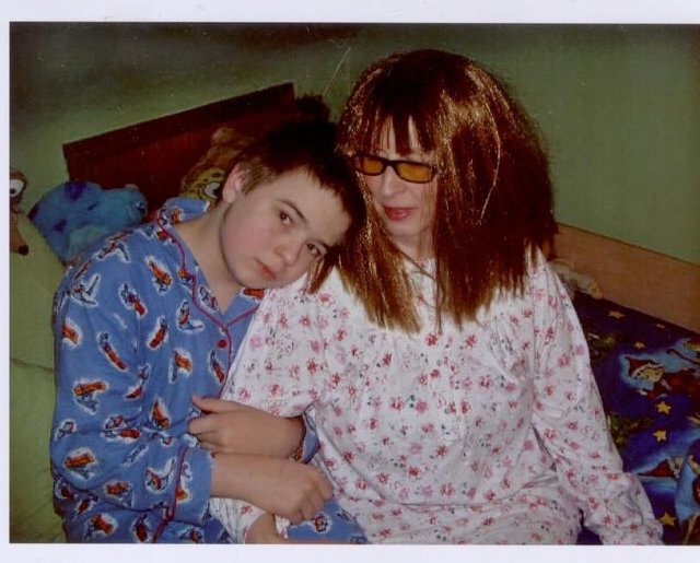 Nach der Filmszene Dominic Sega als kleiner Junge | Foto: Jörg Wilms