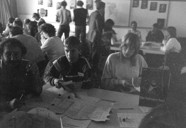 "DSA - Das schwarze Auge" feiert Premiere 1984 in Essen bei Schmidt Spiele.