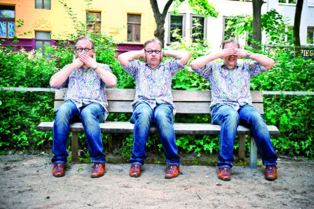 Nichts sagen, nichts hören, nichts sehen - jedoch nicht, wenn Robert Griess auf der Bühne steht und sein Programm präsentiert.