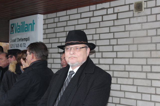 Herr Peter Ries