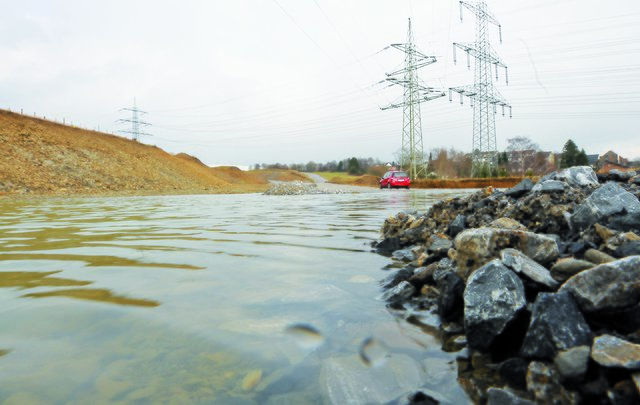 Hier tut sich nichts mehr: Der Weiterbau an der A44 wird gestoppt.
