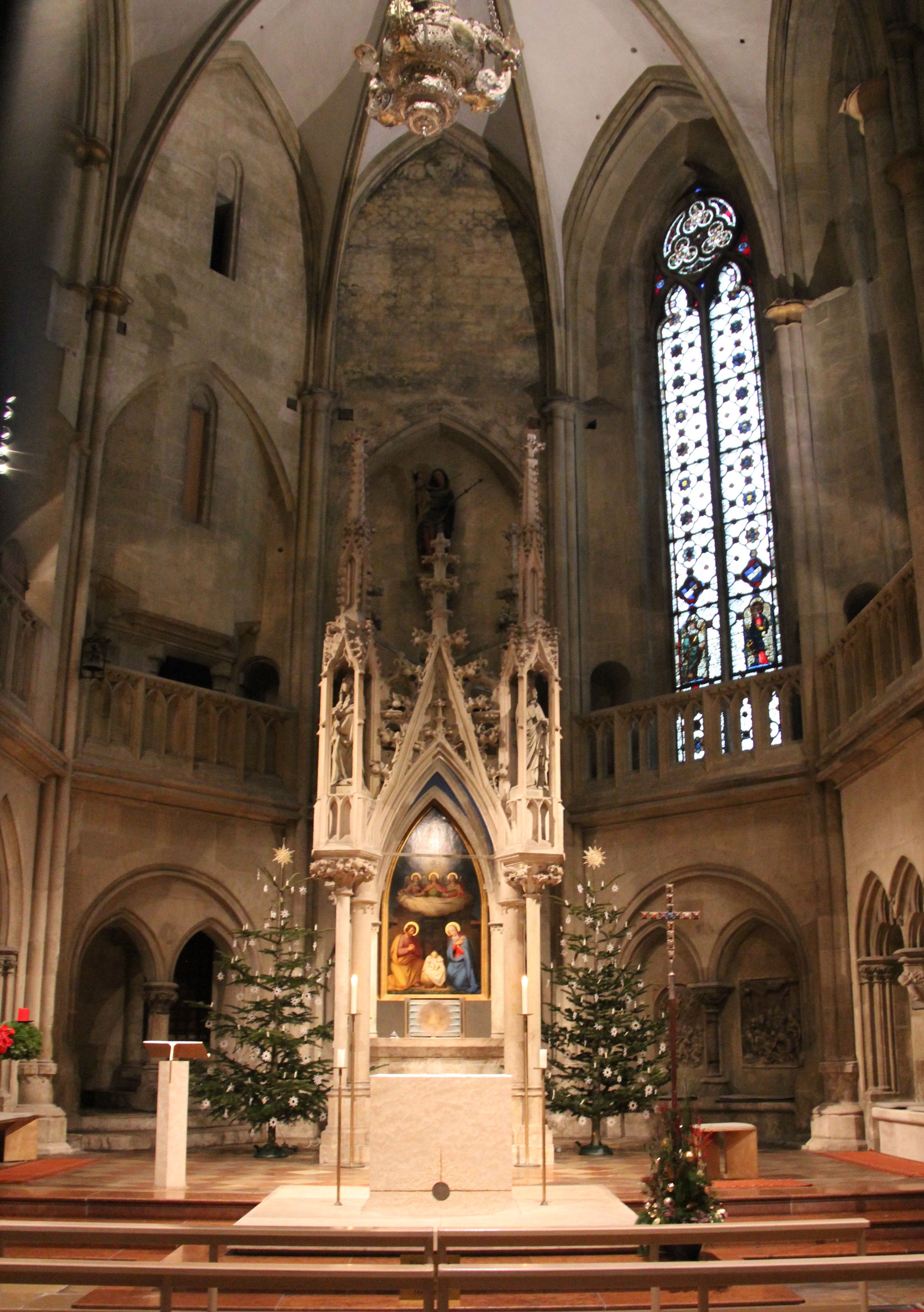 seitenaltar im regensburger dom