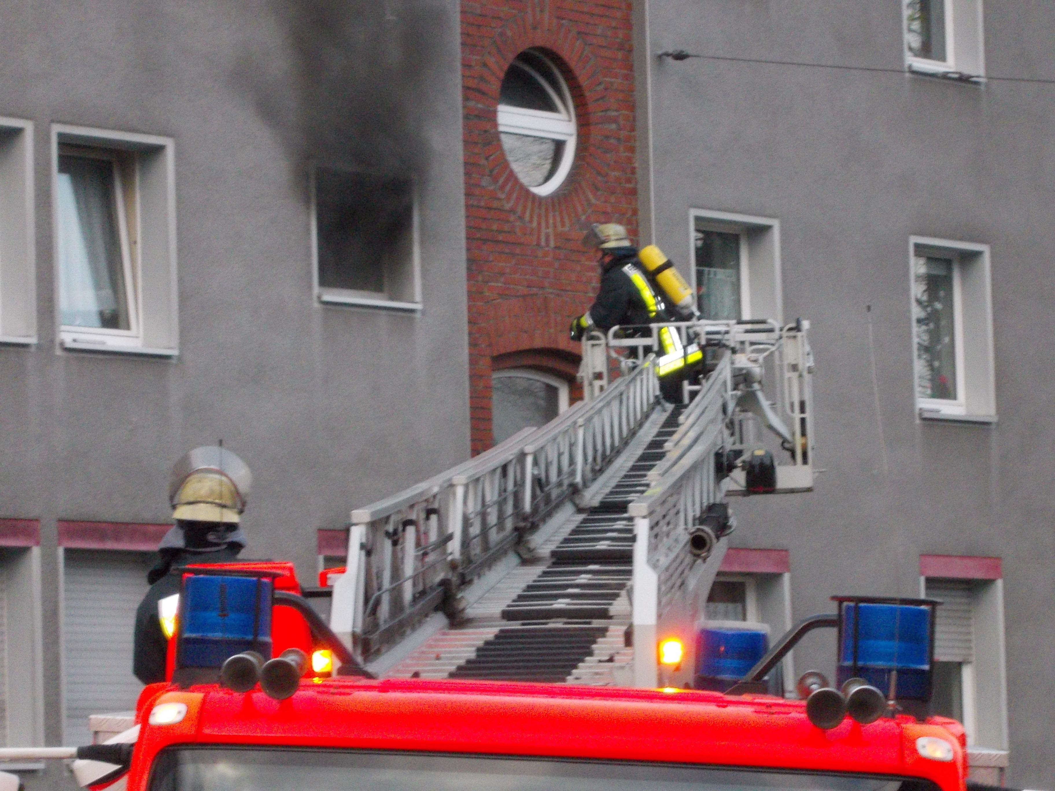 In einer Wohnung an der Hülsmannstraße in Essen-Borbeck hat es nach Weihnachten gebrannt. Foto: Pascal Hesse