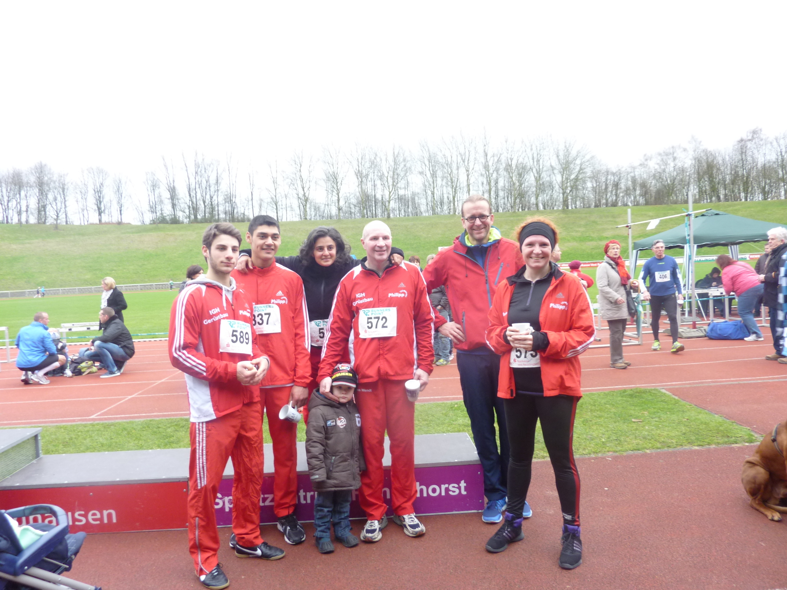v.l. Marcel Zimmermann, Yasin Demir, Semra Öztan, Andreas Wendt, Markus Apelmeier und Daniela Wendt