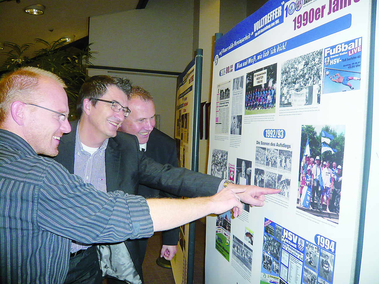 Auch die Bilderausstellung zum HSV-Jubiläum erfreut sich großer Beliebtheit.