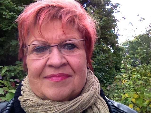 Elke Marita Stuckel-Lotz engagiert sich für den Erhalt des Hertener Kinos.