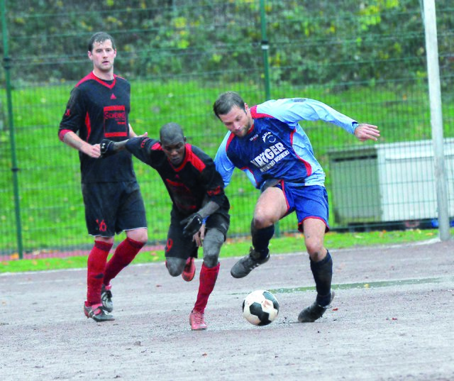 Neu-Bezirksligist FC Kettwig 08 stolperte das eine oder andere Mal.