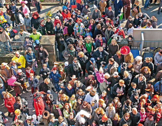 Richtig was los war im letzten Jahr beim Rosenmontagsumzug in Stockum.