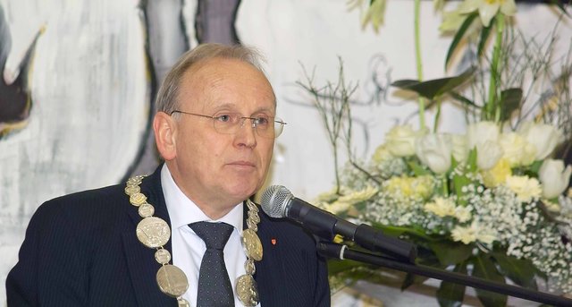 Bürgermeister Johannes Diks beim Neujahrsempfang im PAN kunstforum. Bild: WachterStorm