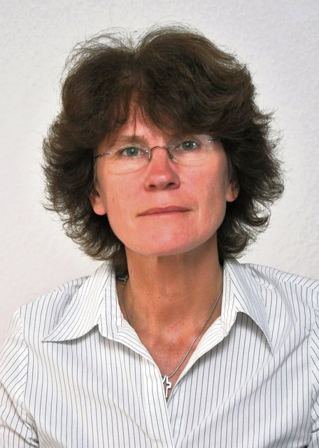 Sabine Sürder hilft bei Fragen gerne weiter.