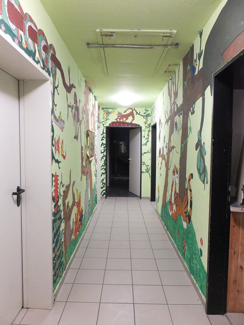 Die Anstreicherarbeiten wurden von den Jugendlichen selber durchgeführt