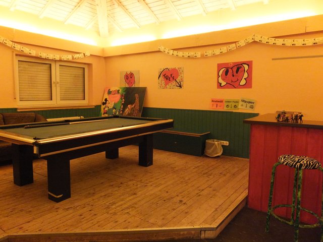 Der Billardtisch im Kinderbereich