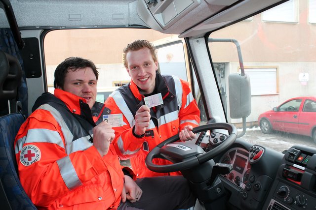 Auch das Fahren mit dem DRK-LKW ist jetzt erlaubt. Der Führerschein hilft auch privat und beruflich weiter!