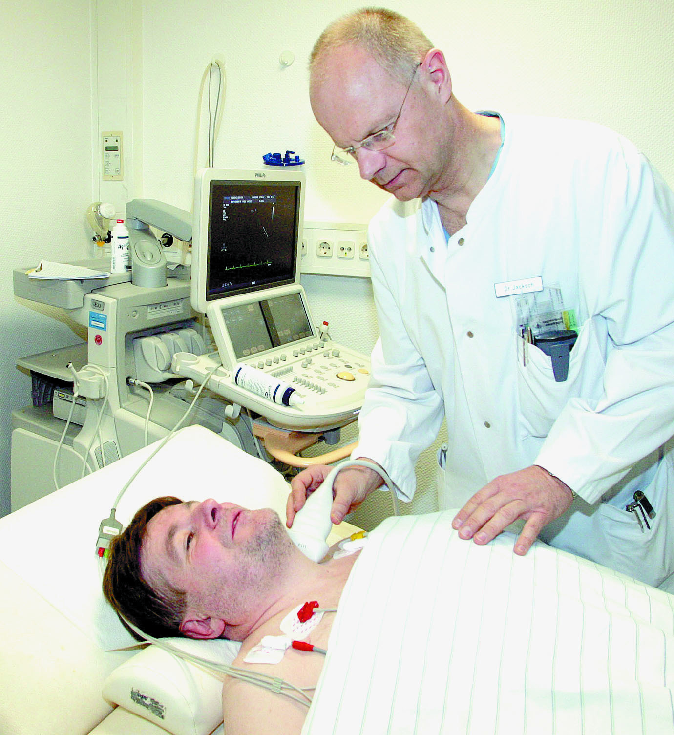 Dr. Rainer Jacksch begegnet in seinem klinischen Alltag einigen Patienten, die unter Stress leiden und Folgeerkrankungen des Herz- und Gefäßsystems aufweisen. Archivbild
