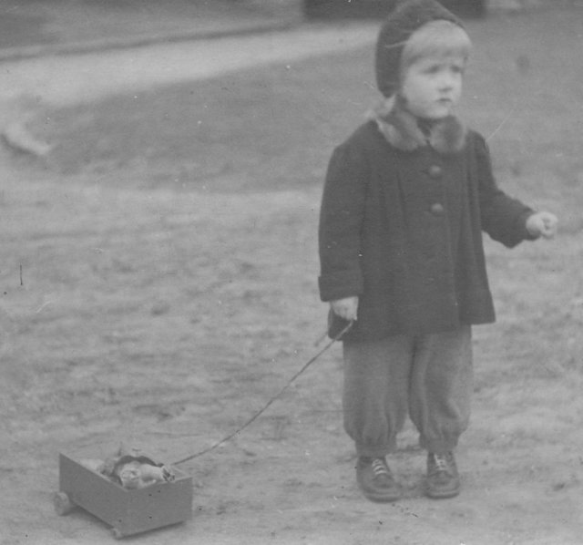 Puppenwagen 1946, Foto von einer awo-seniorin zur Verfügung gestellt