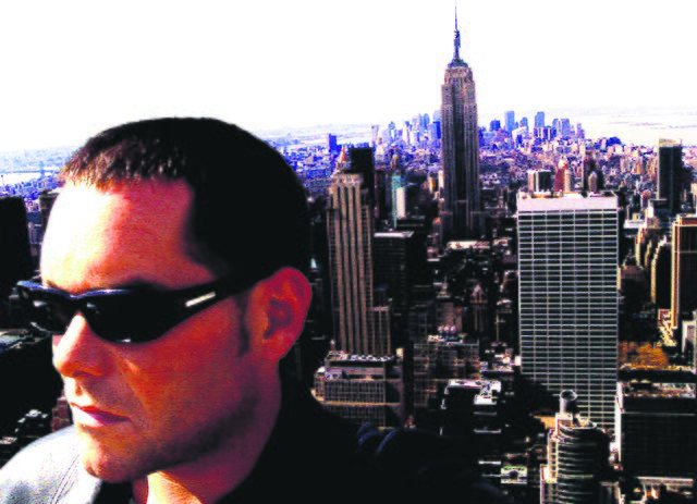 Chris Stemann, am DJ-Pult besser bekannt als DJ Firestarter.