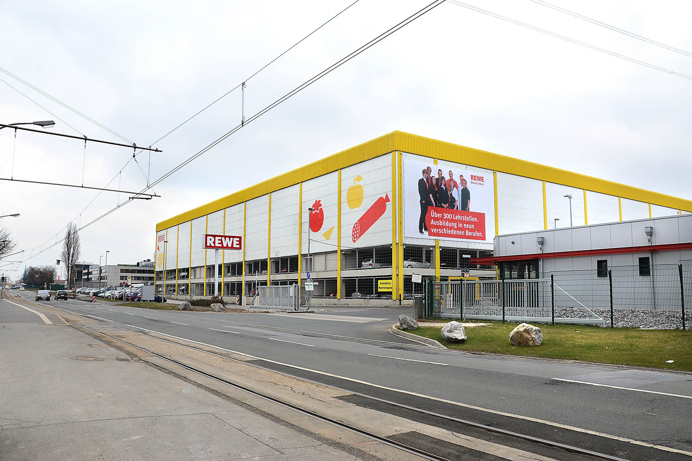 Rewe macht die 100 voll DortmundOst