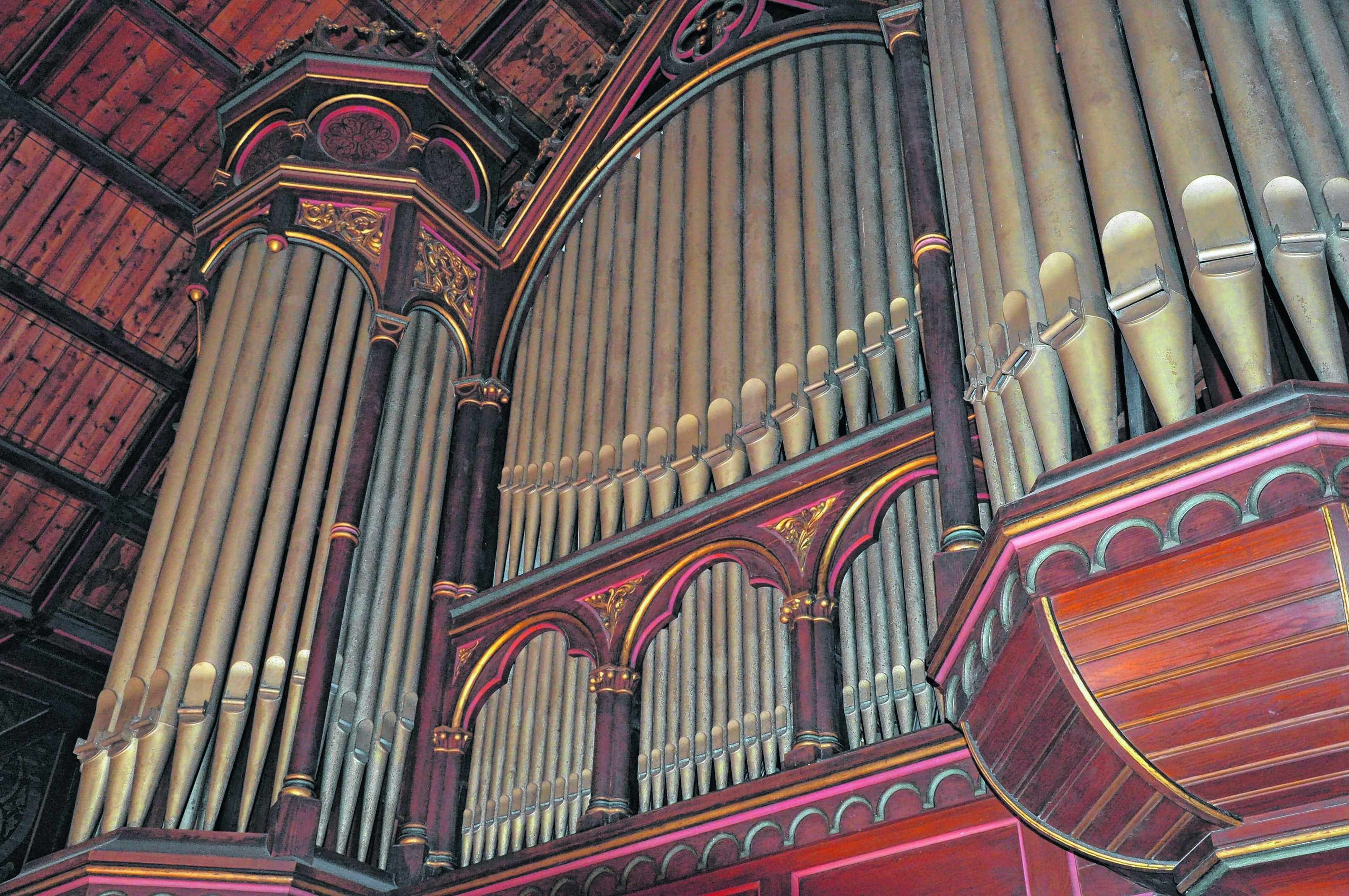 Die Sauer-Orgel im Bergmannsdom wird restauriert. Das Schwellwerk steht als nächstes auf der Agenda.