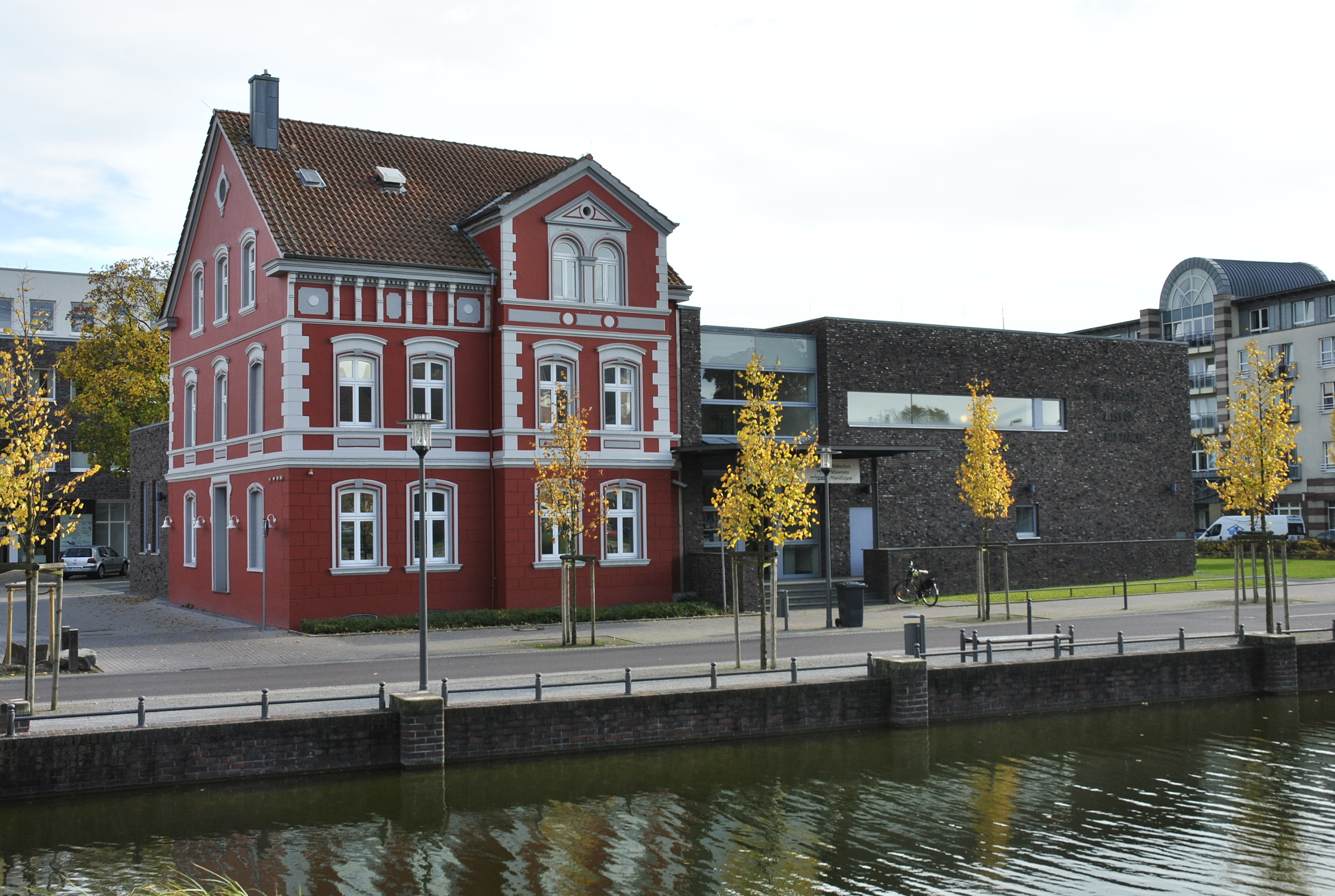 Gegen das Jüdische Museum Westfalen richtet sich die Hetze einer Facebook-Seite, dessen Betreiber jetzt von Bürgermeister Lambert Lütkenhorst angezeigt wurde.