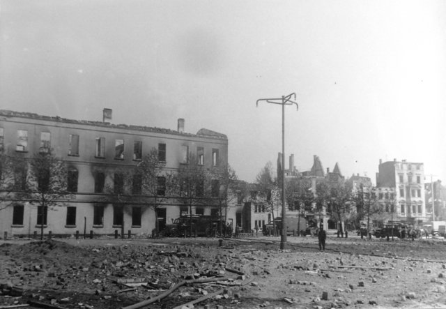 Burgplatz - Verwaltungsgebäude 3 - altes Gymnasium
