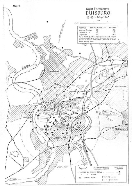 Nacht Fotoplan des Angriffs mit dem eingezeichneten Zielpunkt - der Salvatorkirche