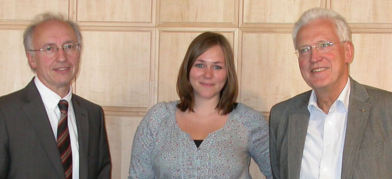 (v.l.) Matthias Höyng (Aufsichtsratsvorsitzender), Lea Eickhoff (Geschäftsführerin) und Dr. Hartmut Weddige (Vorstandsvorsitzender).
