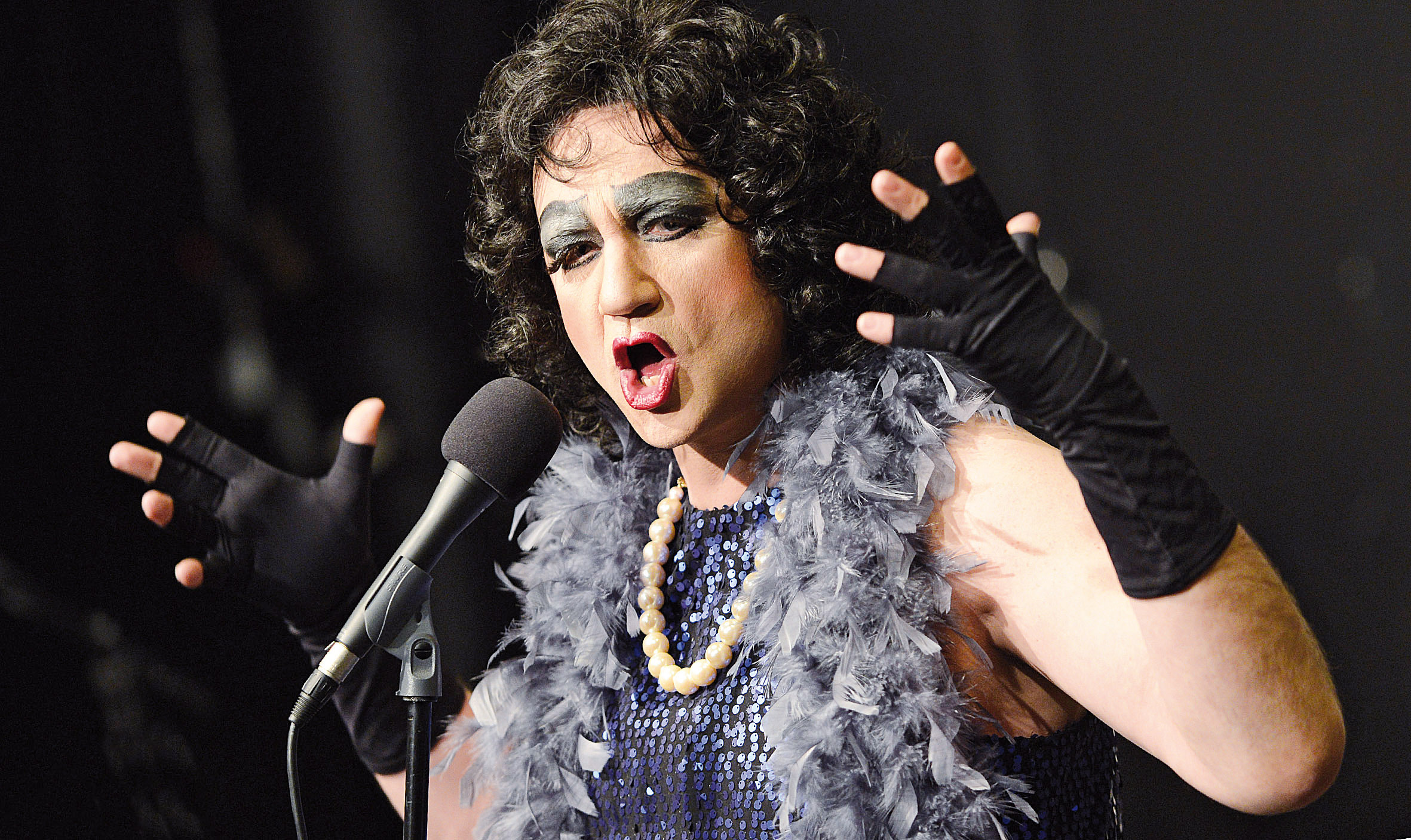 Lèon van Leeuwenberg spielt Frank'n'Furter. Foto: Beushausen