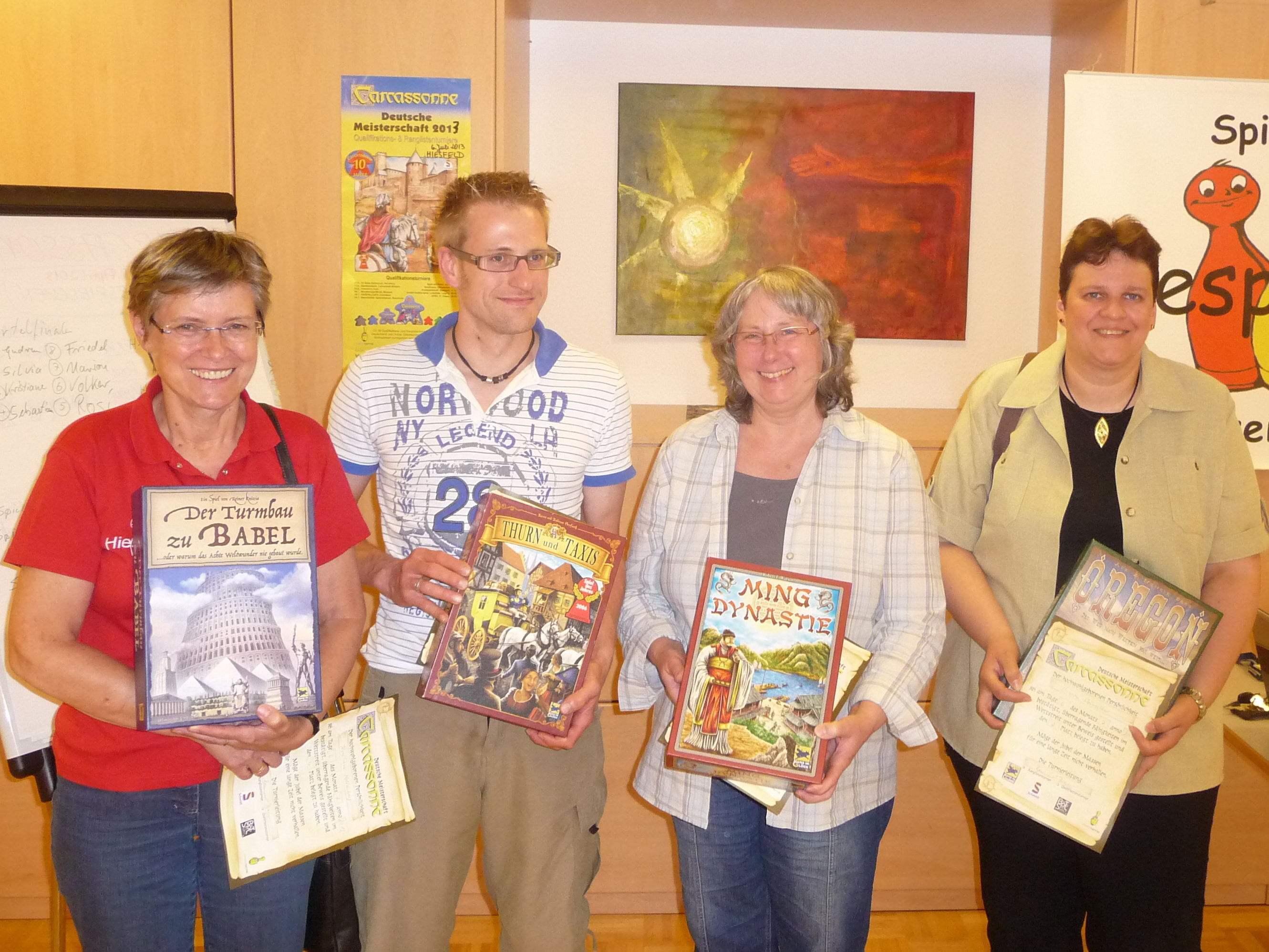 Strahlende Sieger/innen: von links - Kristiane Hollenberg (Vierte), Sebastian Schatz (Dritter), Siegerin Gudrun Bradter-Scholl und Marion Weirather (Zweite).
