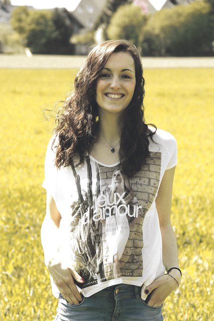 Jaqueline liebt den Sommer, weil man schon morgens früh in kurzer Hose beim Joggen das Wetter genießen kann. Bald hat sie übrigens „richtig“ Sommer - dann düst sie nach Australien.