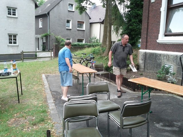 Aufbau zum Arbeitsessen