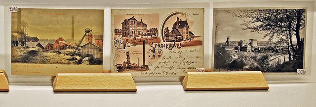 Diese Postkarten sind bald im Archiv Sprockhövel zu sehen: Schacht Ulenberg Hasslinghausen um 1900 (l.), Zeche „Alte Haase“ von 1903 und Zeche „Alte Haase“, Schacht Julie um 1900.