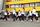 Zum Gangnam Style fetzten die Schülerinnen und Schüler der Tanzschule Schaub so richtig auf dem Schulhof ab. Nicht auszudenken, wenn es geregnet hätte. Fotos: Kariger