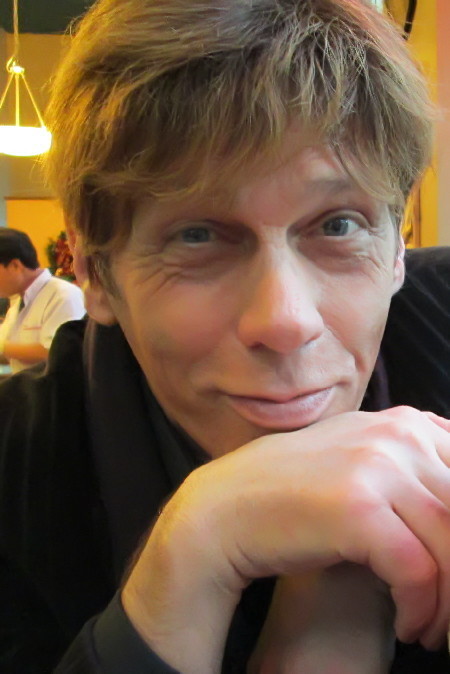 Mackenzie Gray: Schauspieler, Autor, Regisseur, Musiker