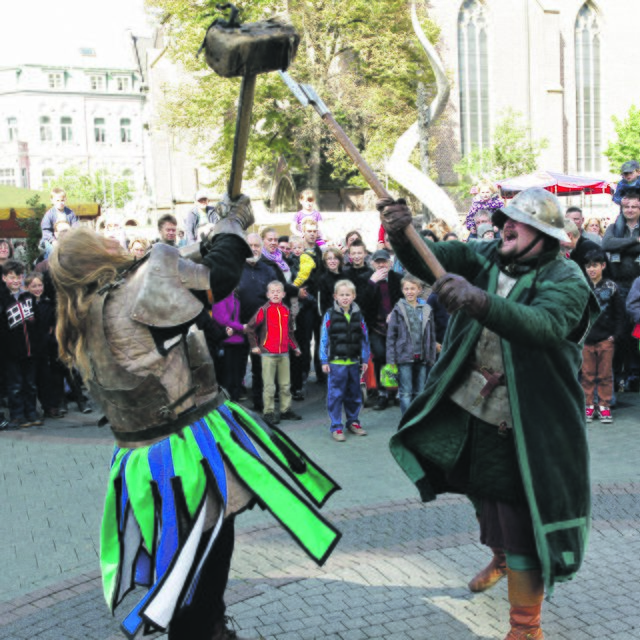Ritterkämpfe sollen für Spaß und Spannung sorgen.