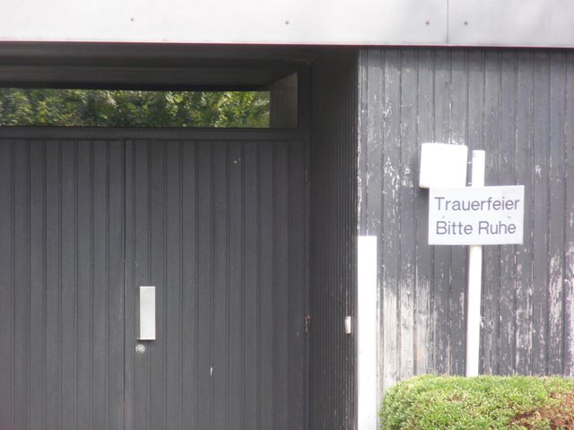 Auf dem Hauptfriedhof in Marl an der Sickingmühler Straße entsteht ein ...